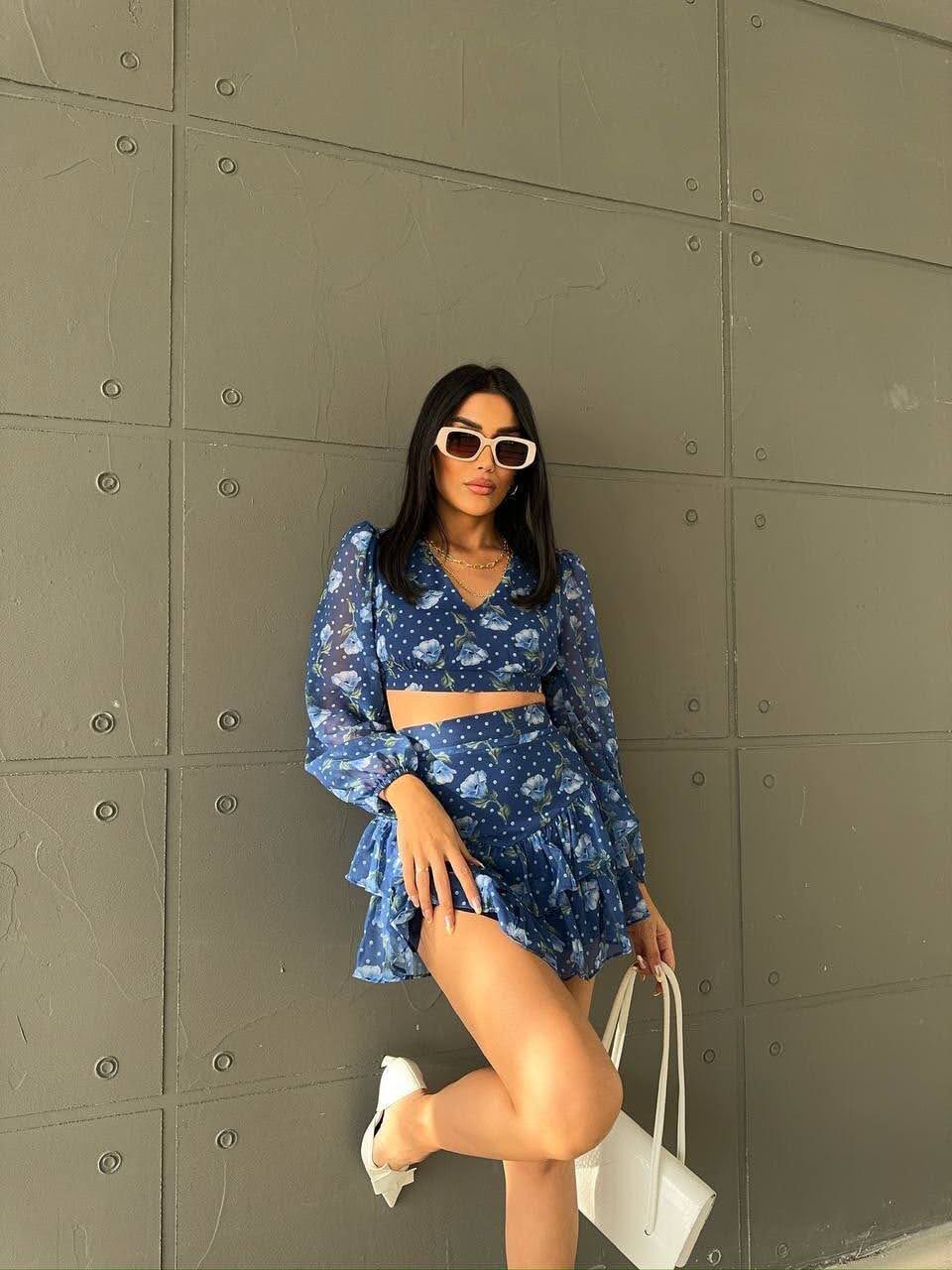 Ensemble fleuri bleu