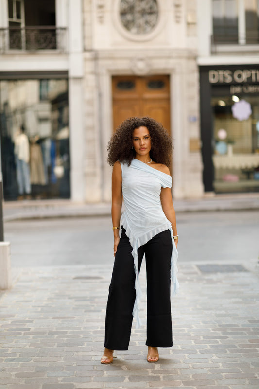 Haut asymétrique bleu pastel