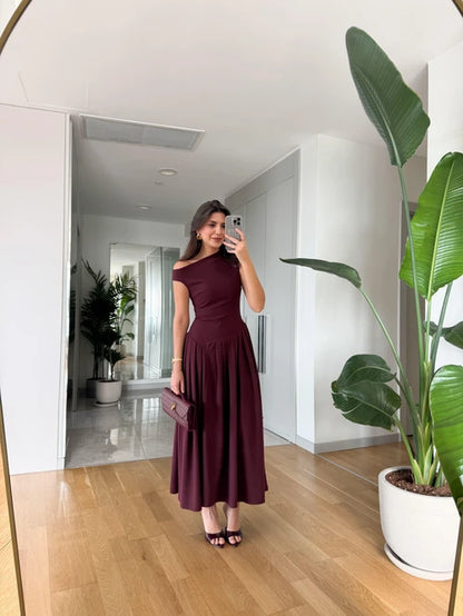 Robe Longue Rouge Bordeaux Asymétrique